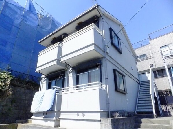 ヴェルビザンの物件外観写真